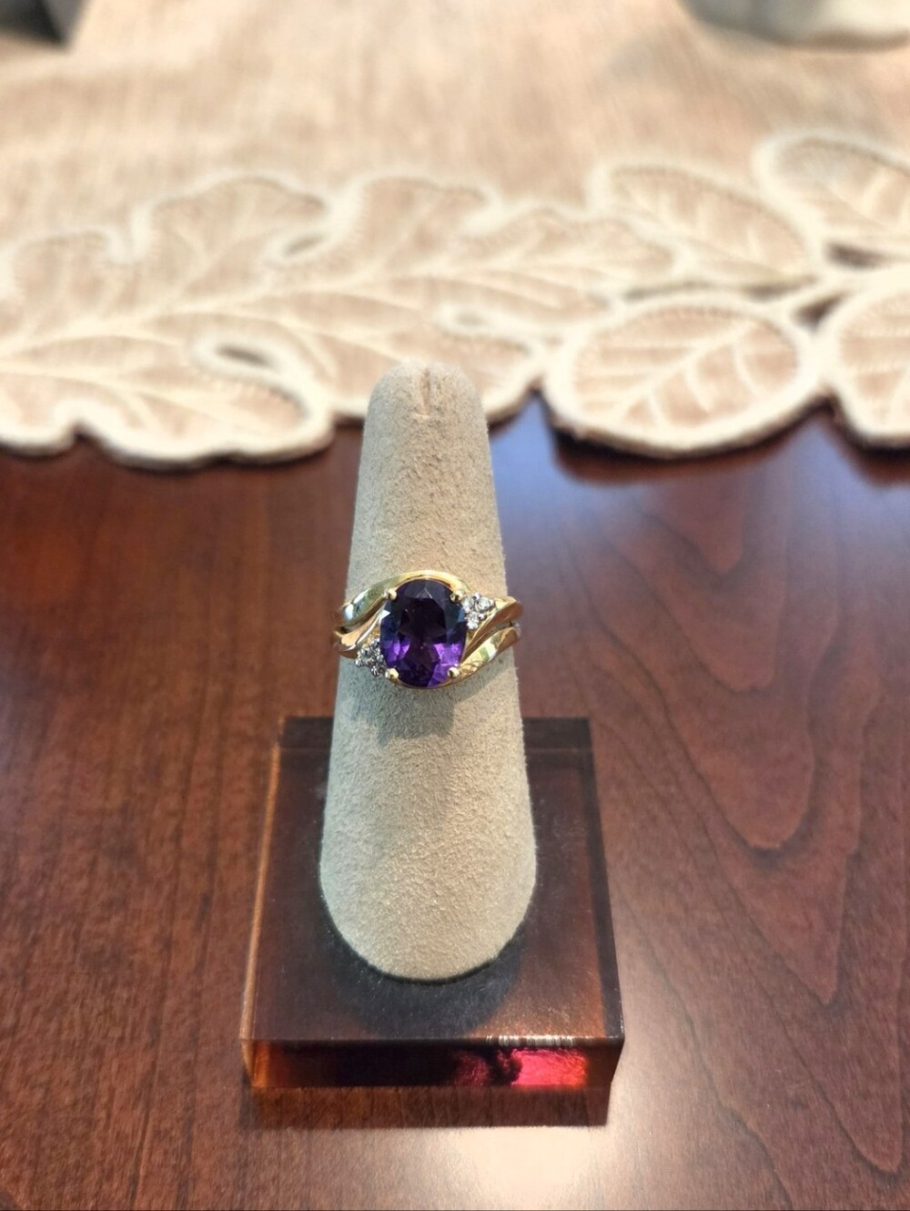 Amethyst Gemstone With Diamond Accent 14K Ring